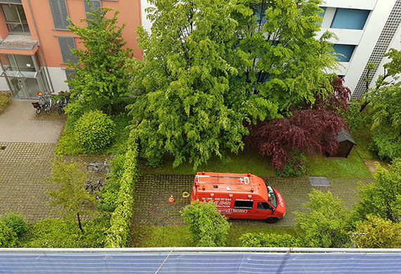 München Schwabing Hochdruckspülung der Regenfallleitungen
